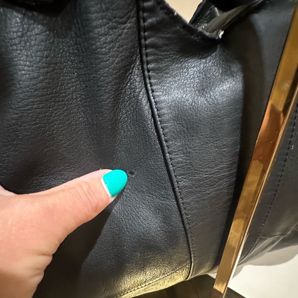 Vintage Fendi Hobo Style Leather Zip top Bag - Picture 4 of 15